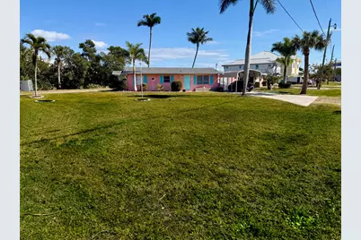 101 Pago Pago Drive E, Naples, FL 34113 - Photo 15