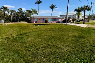 101 Pago Pago Dr E, Naples, FL 34113 - Photo 15