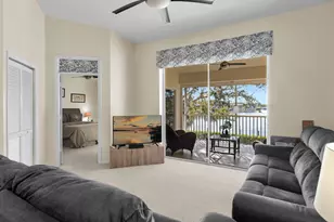 290 Newport Dr, Naples, FL 34114 - Photo 3