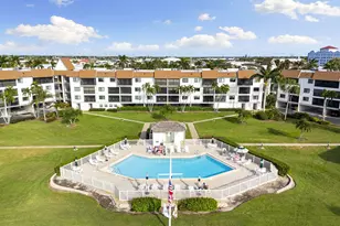 750 W Elkcam Cir, Marco Island, FL 34145 - Photo 27