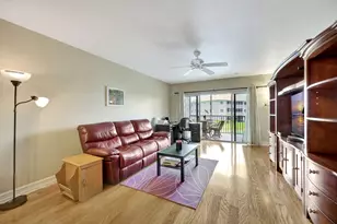 7842 Regal Heron Cir, Naples, FL 34104 - Photo 9