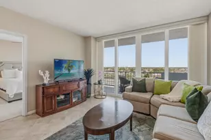 140 Seaview Ct, Marco Island, FL 34145 - Photo 1