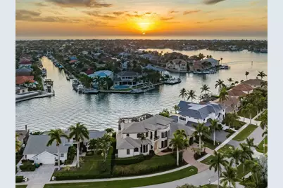 689 Rockport Court, Marco Island, FL 34145 - Photo 45