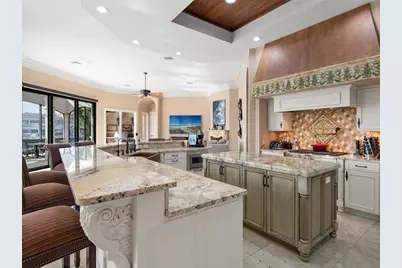 689 Rockport Court, Marco Island, FL 34145 - Photo 17