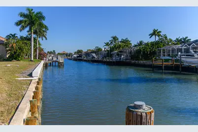 121 Channel Court, Marco Island, FL 34145 - Photo 31