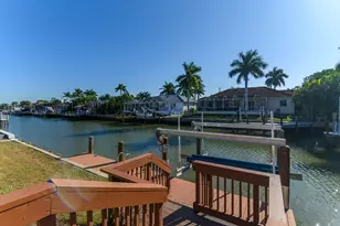 121 Channel Ct, Marco Island, FL 34145 - Photo 29