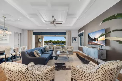 185 15th Street S, Naples, FL 34102 - Photo 3