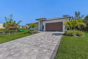 2499 Pine St, Naples, FL 34112 - Photo 17