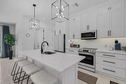 2499 Pine Street, Naples, FL 34112 - Photo 5