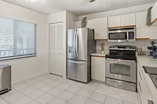 5767 Deauville Cir, Naples, FL 34112 - Photo 9