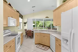 6858 Ascot Dr, Naples, FL 34113 - Photo 5