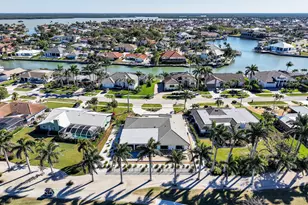 356 Nassau Ct, Marco Island, FL 34145 - Photo 17