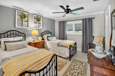 190 Tahiti Circle, Naples, FL 34113 - Photo 19