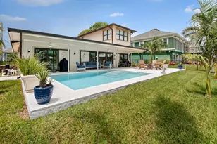 190 Tahiti Cir, Naples, FL 34113 - Photo 23