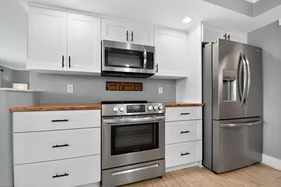 190 Tahiti Circle, Naples, FL 34113 - Photo 11