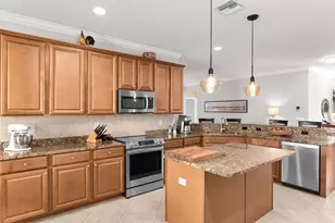 3907 Treasure Cove Cir, Naples, FL 34114 - Photo 7