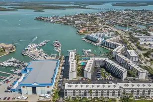 [Address not provided], Marco Island, FL 34145 - Photo 17