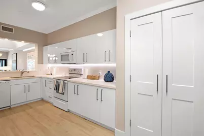 105 La Peninsula Boulevard #105, Naples, FL 34113 - Photo 15