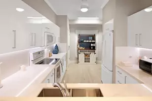 105 La Peninsula Blvd, Naples, FL 34113 - Photo 13