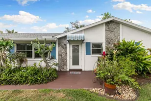 212 Potomac Pl, Naples, FL 34112 - Photo 3