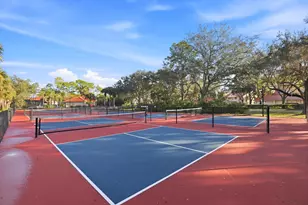 289 Robin Hood Cir, Naples, FL 34104 - Photo 41