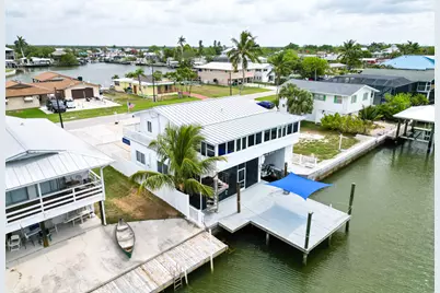 576 Coconut Avenue, Goodland, FL 34140 - Photo 31