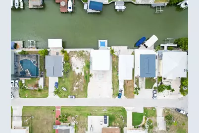 576 Coconut Avenue, Goodland, FL 34140 - Photo 35