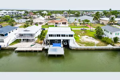 576 Coconut Avenue, Goodland, FL 34140 - Photo 27