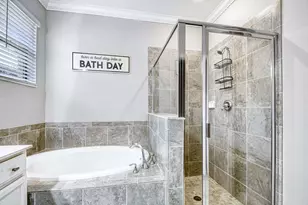 1608 Vizcaya Ln, Naples, FL 34113 - Photo 21