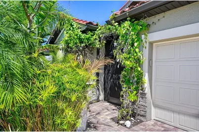 1608 Vizcaya Lane, Naples, FL 34113 - Photo 5
