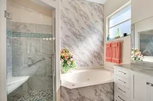 7809 Naples Heritage Dr, Naples, FL 34112 - Photo 23