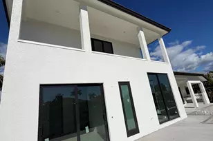 1075 Bonita Ct, Marco Island, FL 34145 - Photo 11