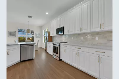 7851 Founders Circle, Naples, FL 34104 - Photo 7