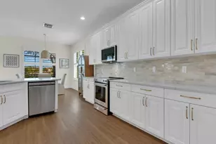 7851 Founders Cir, Naples, FL 34104 - Photo 7