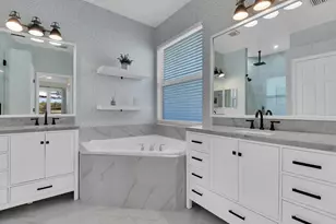 7851 Founders Cir, Naples, FL 34104 - Photo 19