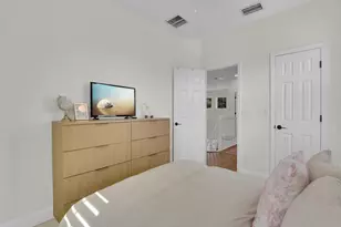 7851 Founders Cir, Naples, FL 34104 - Photo 33