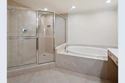 1060 Borghese #201, Naples, FL 34114 - Photo 15