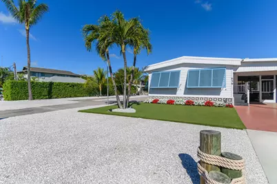 639 Palm Avenue, Goodland, FL 34140 - Photo 5