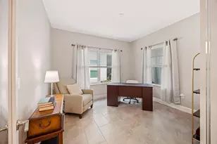 2303 Marquesa Cir, Naples, FL 34112 - Photo 23