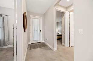 2303 Marquesa Cir, Naples, FL 34112 - Photo 7