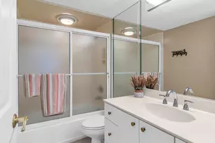 260 Seaview Ct, Marco Island, FL 34145 - Photo 25