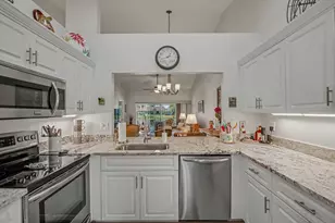 110 Tanglewood Ct, Naples, FL 34113 - Photo 7