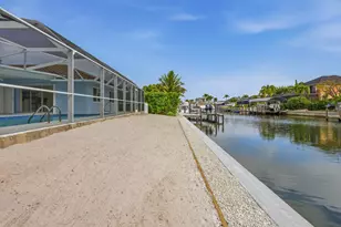 53 Madagascar Ct, Marco Island, FL 34145 - Photo 27