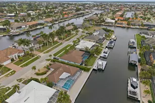 53 Madagascar Ct, Marco Island, FL 34145 - Photo 37