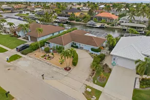 53 Madagascar Ct, Marco Island, FL 34145 - Photo 39