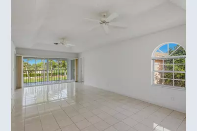 565 Augusta Boulevard #10, Naples, FL 34113 - Photo 3