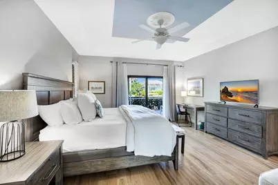 910 Ivory Court, Marco Island, FL 34145 - Photo 13