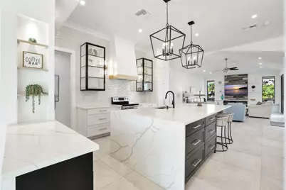 910 Ivory Court, Marco Island, FL 34145 - Photo 5