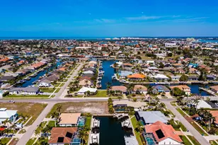 1015 Goldenrod Ave, Marco Island, FL 34145 - Photo 41