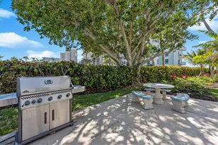 220 Seaview Ct, Marco Island, FL 34145 - Photo 25